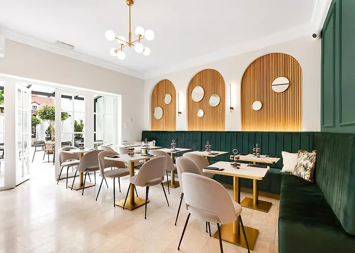Bloom Hotel